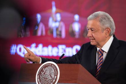 El Pueblo Mexicano atiende el llamado a quedarse en casa: AMLO destaca labor de personal de la salud y respaldo de empresarios