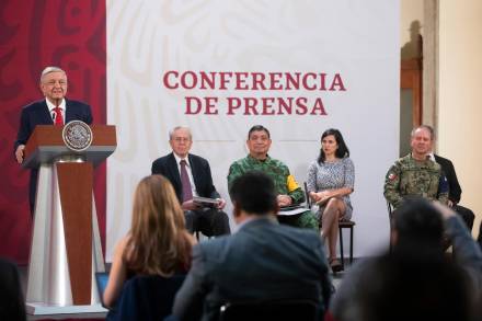 AMLO anuncia inicio del Plan DN-III-E para atender COVID-19 en Seis Estados Prioritarios