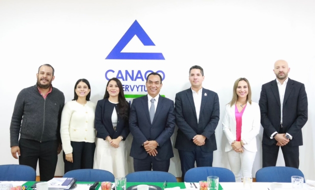 Fortalece FGE alianza con Canaco Servytur Uruapan         