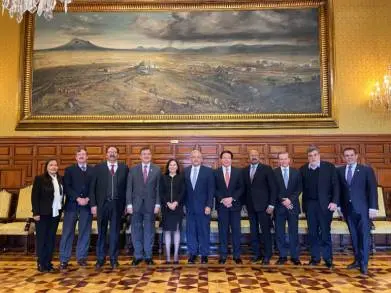 AMLO recibe en Palacio Nacional a representantes de la Cámara de Diputados Del Congreso de la Unión