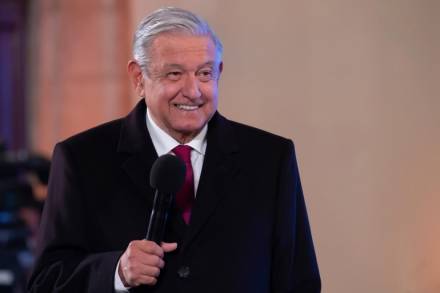 Aumento de contagios de COVID-19 no se refleja en más personas enfermas graves: AMLO 