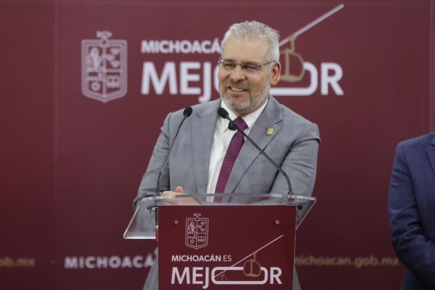 Ramírez Bedolla presenta cabinas de última generación para el teleférico de Morelia