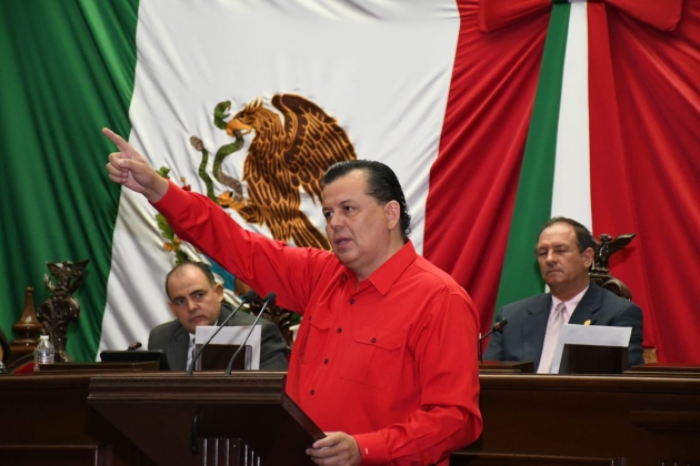 "Presidenta: sicarios colombianos y venezolanos ya violan impunemente la soberanía nacional" declara el Dip. Guillermo Valencia 