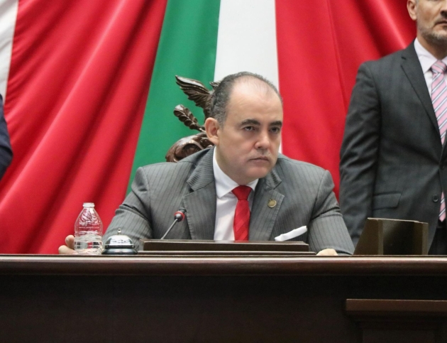 "Actuamos conforme a derecho y sin violentar la autonomía universitaria": Dip. Baltazar Gaona tras resolución del Congreso