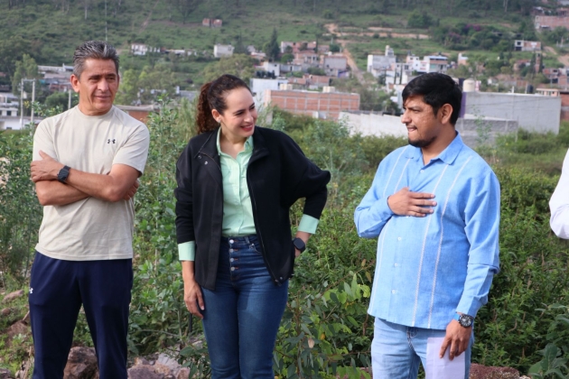 Entrega Sandra Arreola apoyos de infraestructura escolar en Morelia  
