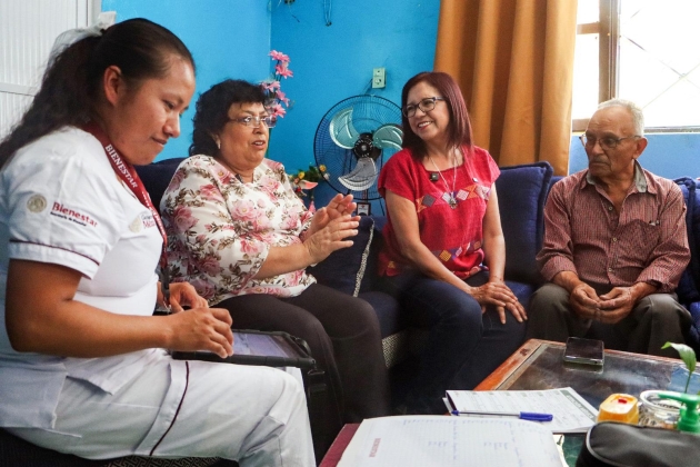 "Servidores de la Salud continúan consultas gratuitas Casa por Casa": Leticia Ramírez 