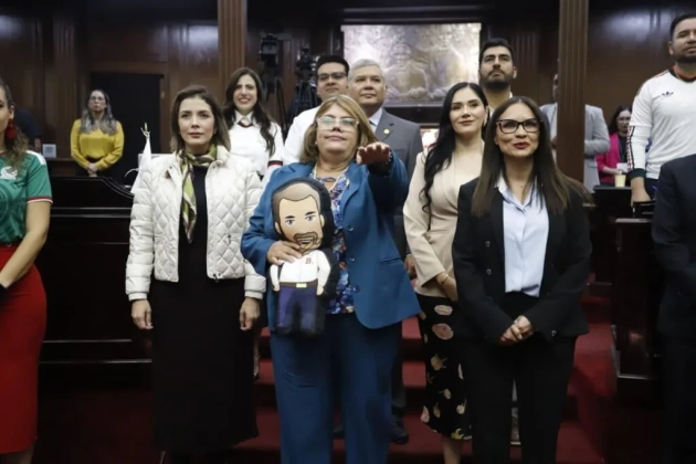 El Congreso del Estado toma protesta como diputada a Julieta García Zepeda