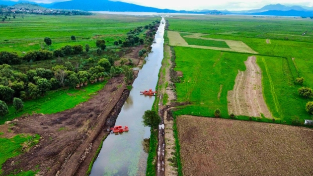 Concluye rehabilitación del canal de Erongarícuaro; recupera más de 3.5 kilómetros de navegación 