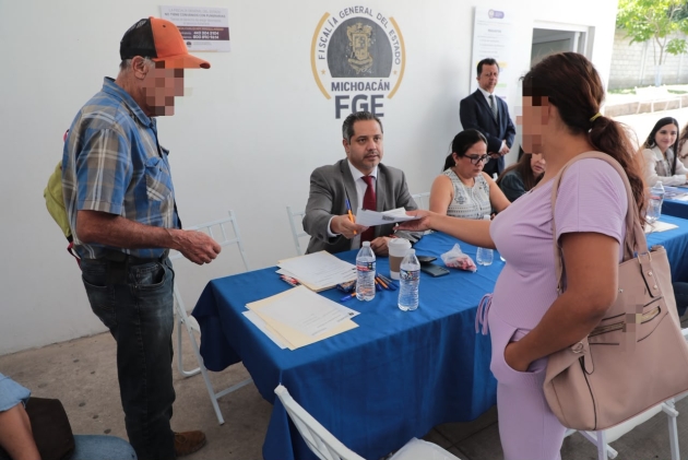 Fortalece FGE atención directa a víctimas con jornada integral de servicios en Jiquilpan