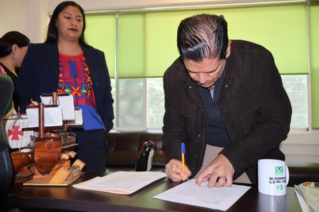 Celeste Ascencio llama a la "Unidad" y destaca primera firma de su acuerdo 