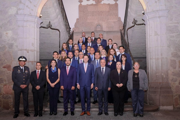 Encabeza Alfonso Martínez colocación de programa patrio en Bando Solemne 