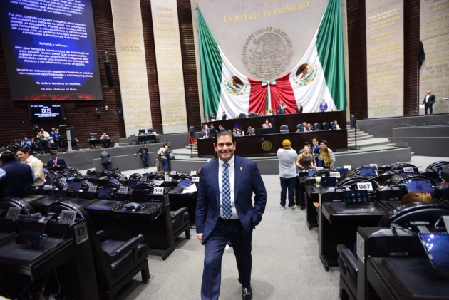 El Dip. Federal Ernesto Núñez Aguilar presenta su Segundo Informe Legislativo: 30 acciones legislativas y atención a 290 ubicaciones en Michoacán