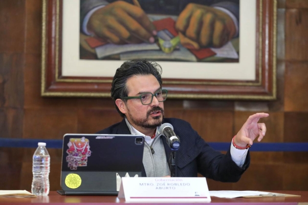 Inicia IMSS estrategia de escucha activa en 277 hospitales para fortalecer operación diaria del personal 
