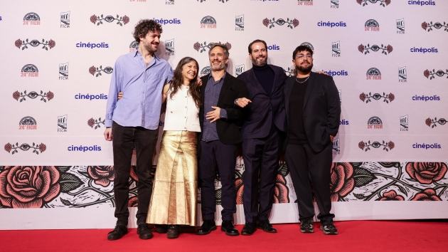 El Genial Gael García Presentó en el FICM24:Su tercer film como Director "Hombre Al Agua"