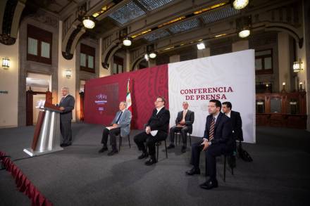 AMLO celebra la voluntad del pueblo para controlar epidemia de COVID-19 , además propusó adelantar la consulta de Revocación de su Mandato