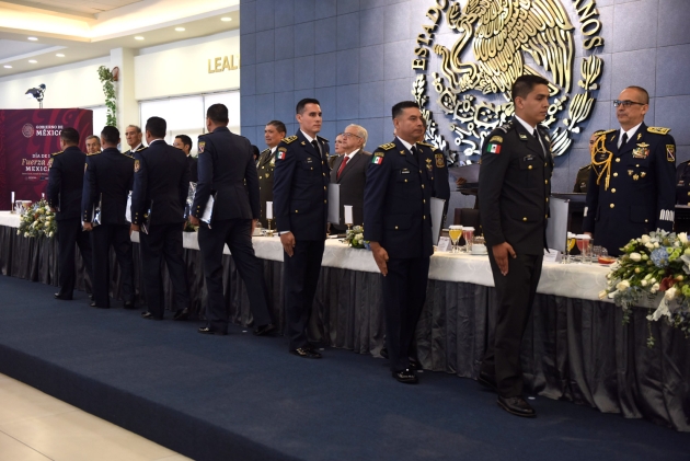 AMLO reconoce a la Fuerza Aérea Mexicana por acciones a 109 años de fundación 