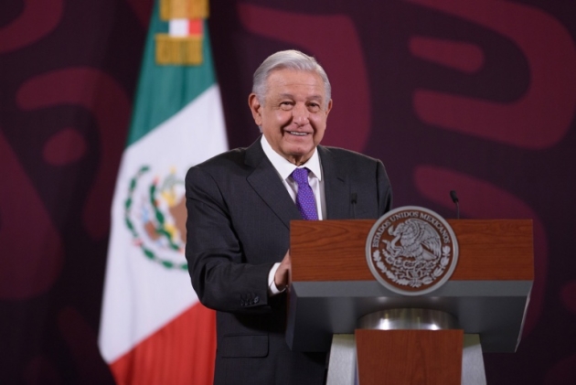 Refinería Cadereyta cumple parámetros y normas ambientales: AMLO 