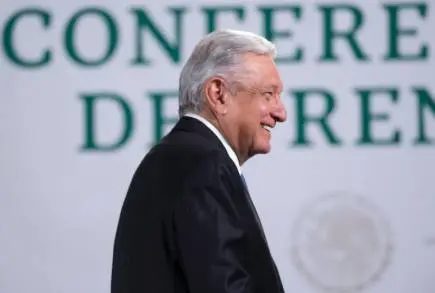 Reforma eléctrica fortalecerá a CFE y protegerá bienes de la nación: AMLO 