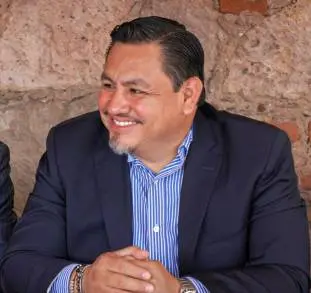 Representación de migrantes en Congreso, un acto de justicia: Víctor Manríquez 