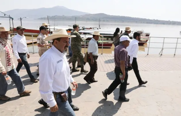 Semar determinará plan de apoyo para el lago de Pátzcuaro 
