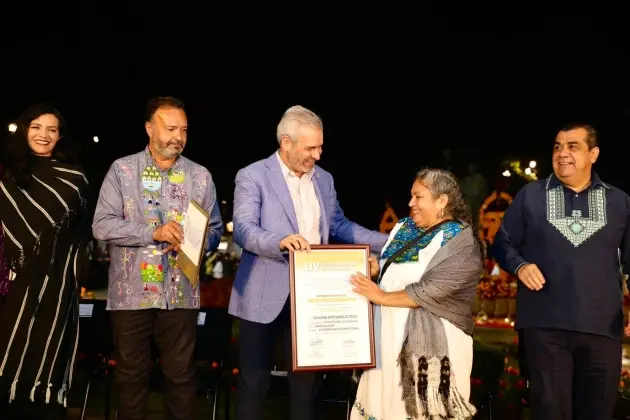 Artesana de Angahuan gana premio especial en concurso estatal: IAM