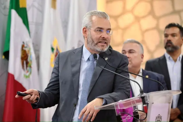El teleférico y el metrobús van a revolucionar la movilidad y el transporte público en Morelia: Ramirez Bedolla