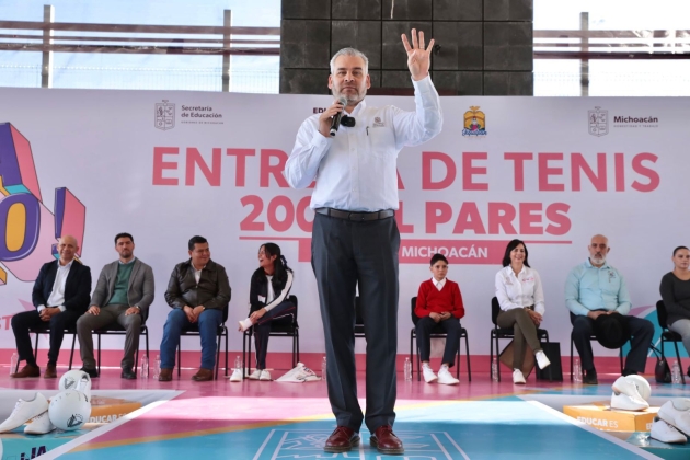 Para estudiantes de secundaria, 400 mil pares de tenis en el gobierno de Ramírez Bedolla 