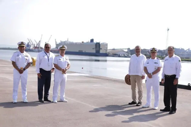 LC lidera comercio nacional con apertura de muelle de cabotaje: Ramírez Bedolla  