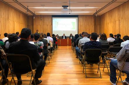 En mesa de análisis de sentencias, especialistas coinciden en la importancia de asegurar una educación inclusiva