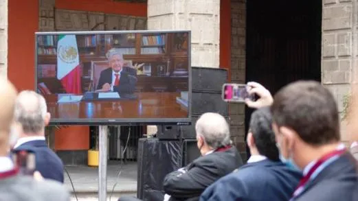 AMLO se reúne en videoconferencia con cónsules y embajadores; instruye acciones para garantizar cumplimiento de política exterior 