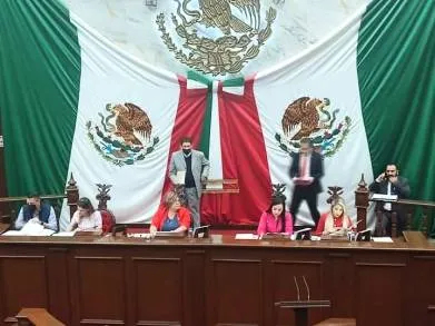 Tiempo Presente: La Opinión de Rubén Villa