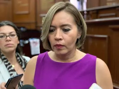 Propone Yarabí Ãvila garantizar una vida libre de violencia a niños y niñas