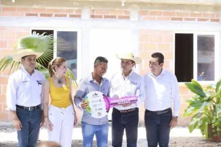 En salud, hoy renovamos lo que otros abandonaron: Silvano Aureoles