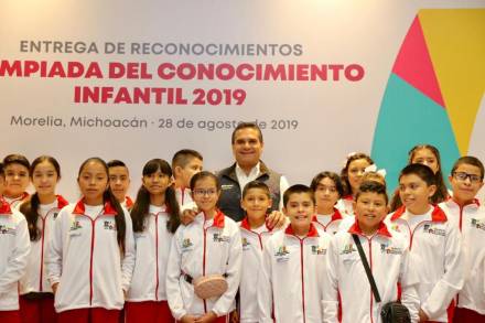 Felicita Gobernador a niñas y niños ganadores de la Olimpiada del Conocimiento Infantil 2019