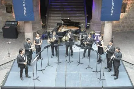 CON GRAN Ã‰XITO DEBUTA LA SINFONIETA FMM
