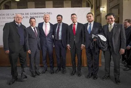 Atestigua Silvano Aureoles instalación de la Junta de Gobierno del INSABI