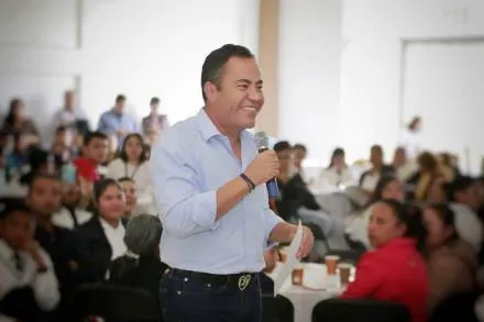 En la lucha contra las adicciones los jóvenes no están solos: Carlos Herrera 