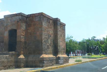 FRAY ANTONIO DE SAN MIGUEL Y SU ACUEDUCTO