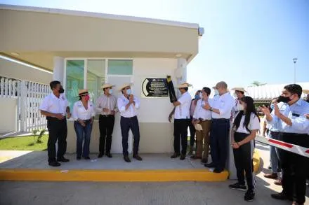 La Educación es Columna Vertebral del Cambio Social expresó  Silvano Aureoles en su Gira por Huetamo