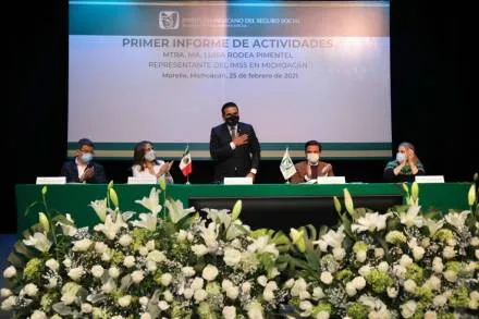Reconoce Silvano liderazgo de mujeres del sector salud para enfrentar la pandemia  