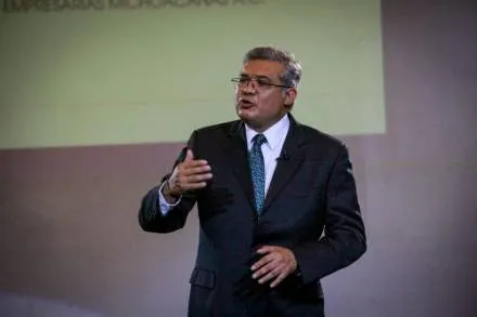 Reta Magaña de la Mora a candidata y candidatos a debatir con nivel, sin apuntes ni libretos 