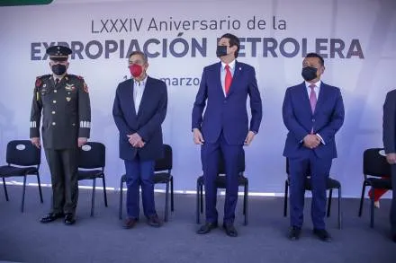 Participa Carlos Torres Piña en eventos conmemorativos por la Expropiación Petrolera 