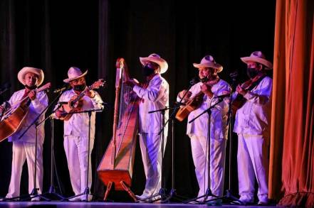 La Palabra Originaria canto multilingÃ¼ístico que representó a México en la Gala de la FIL La Habana, en Cuba