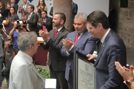 Se entrega la Presea Generalísimo Morelos en medio de la Celebración del 481 Aniversario  de Morelia 