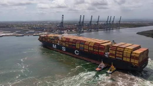 Regresa a Lázaro Cárdenas El Gigante,  es el único Puerto del Pacífico Mexicano que recibe a la Embarcación proveniente de  Panamá 