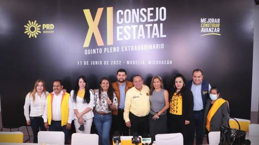 Con gran ánimo la familia perredista desarrolla sesión de Consejo Estatal  