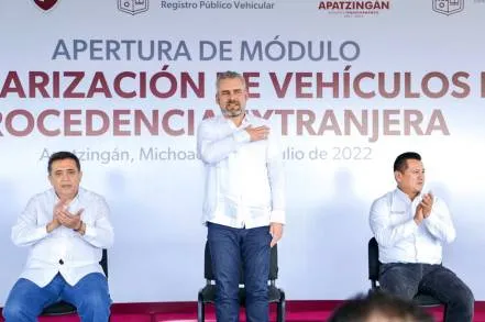 Apertura Alfredo Ramírez  Bedolla módulo de regularización de vehículos de procedencia extranjera en Apatzingán