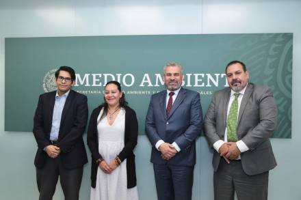 Gobierno de Michoacán y Semarnat van por agenda común para proteger Nuestros Bosques 