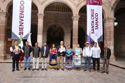 Llama Alfredo Ramírez Bedolla a comunidades con autogobierno a ejercer su presupuesto con transparencia  
