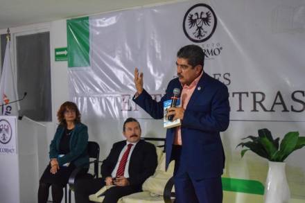 DICORMO ARRANCA PROYECTO Tardes entre Letras  